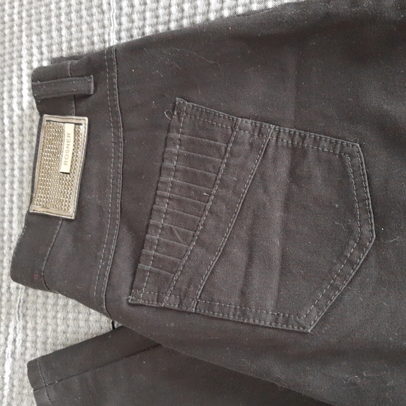 Rosner Audrey 1, high rise black jeans - Picture 10 of 12